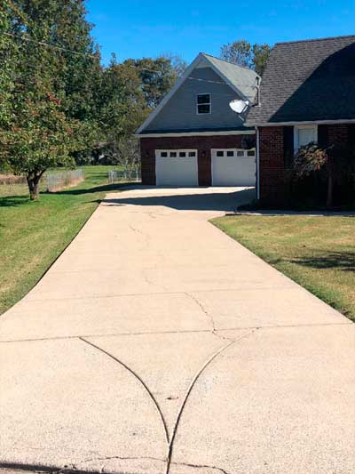 Concrete-Driveway-Cleaning-after5