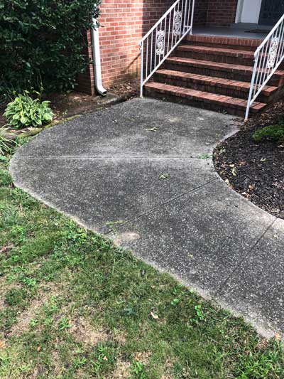 Concrete-Driveway-Cleaning-before3